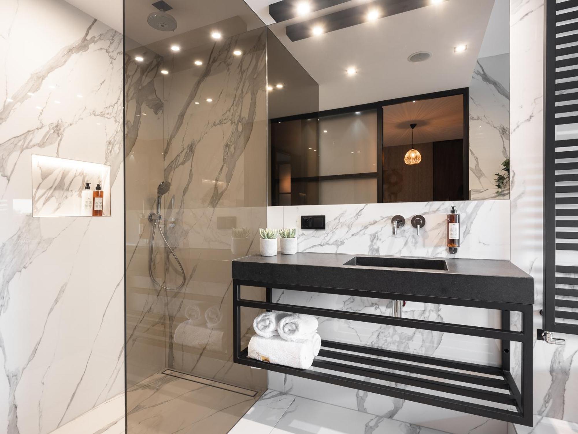 Апартаменты Art Penthouse With Jacuzzi - Krakow Center Экстерьер фото